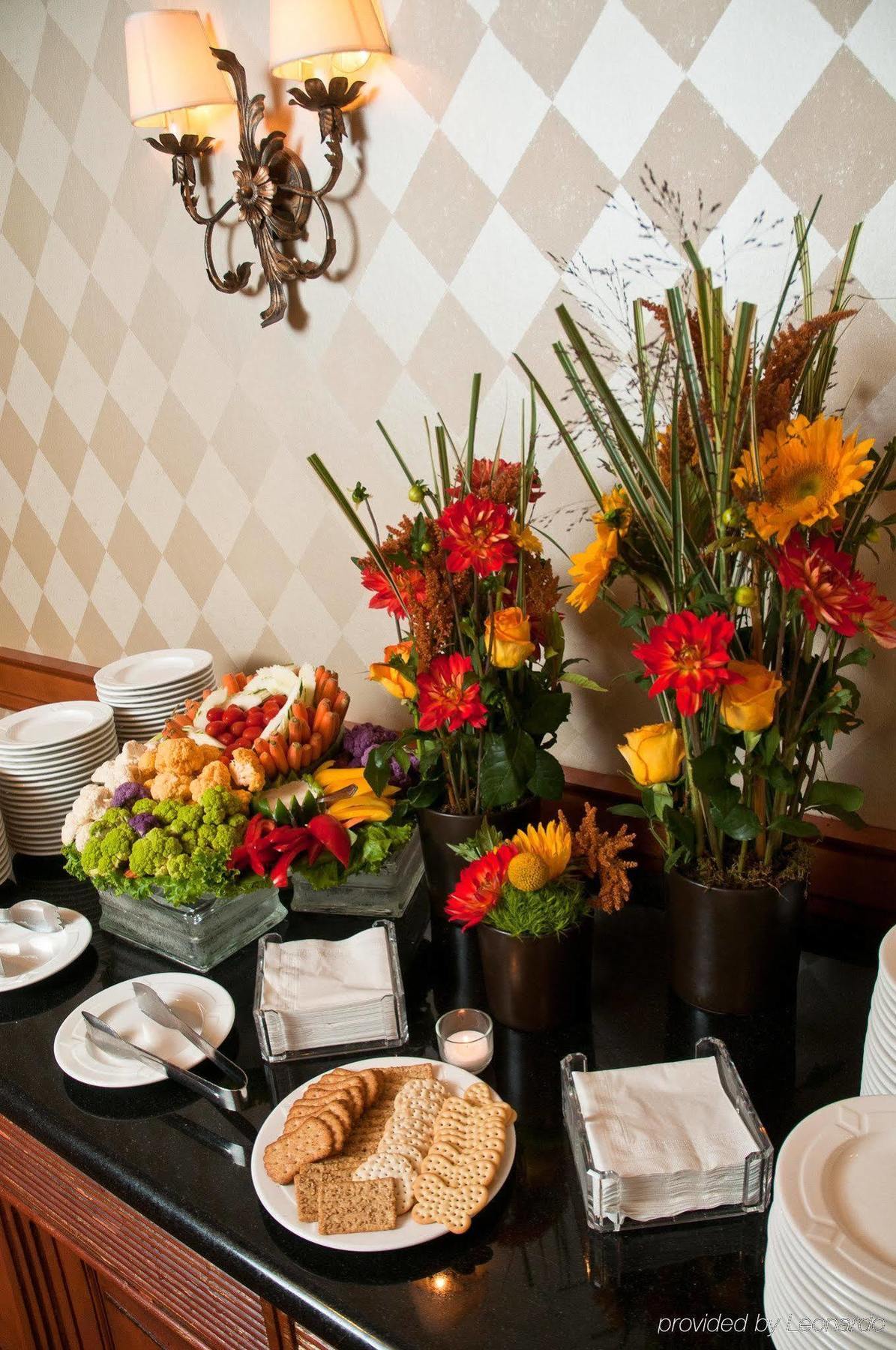 Crowne Plaza Philadelphia - By Ihg Hotel